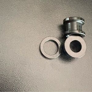 Black Tunnel Plugs 00